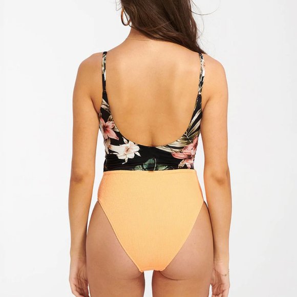 NWT Magnifique Everyday Sunday one piece swimsuit! - Picture 7 of 8